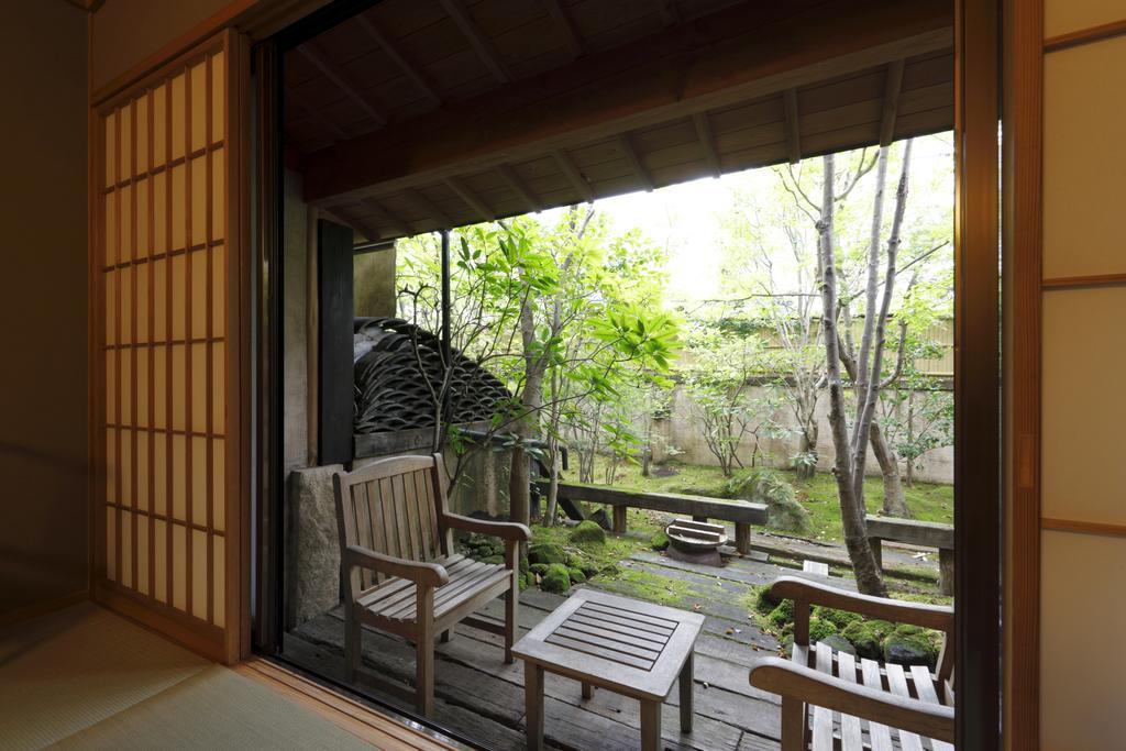 Yufuin Souan Kosumosu Hotel Buitenkant foto
