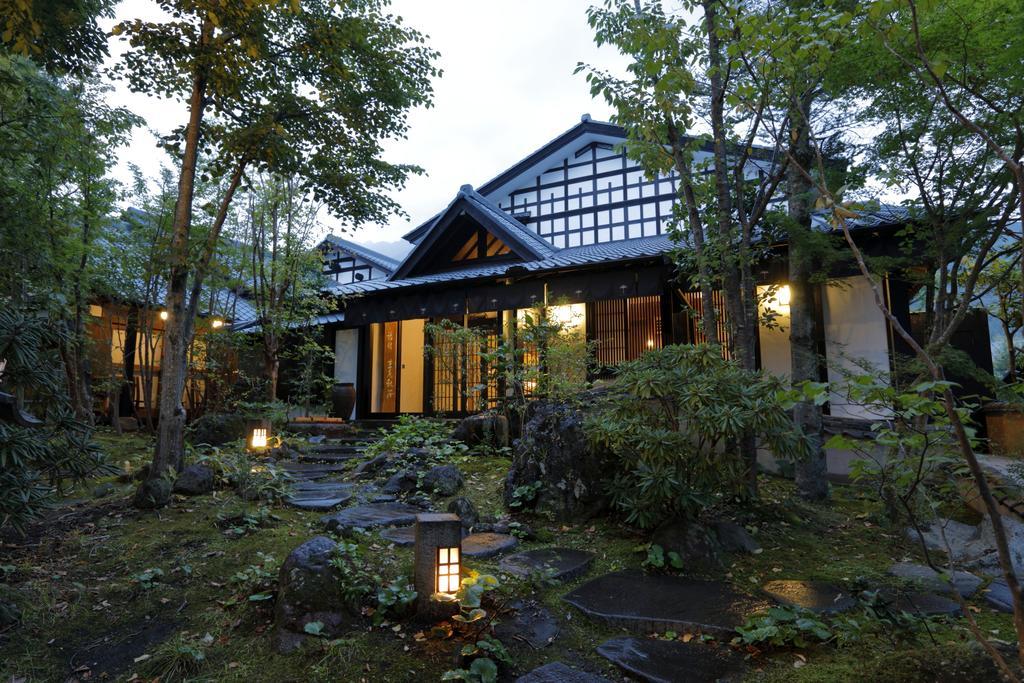 Yufuin Souan Kosumosu Hotel Buitenkant foto