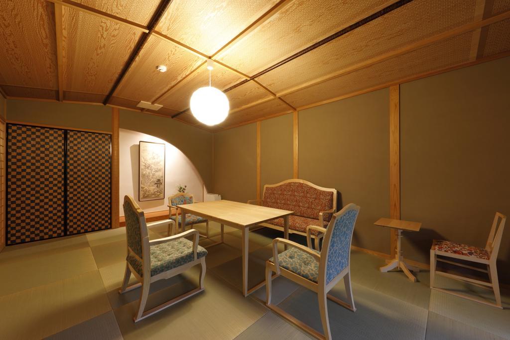 Yufuin Souan Kosumosu Hotel Buitenkant foto